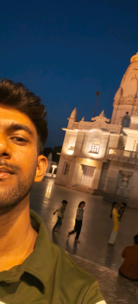 GIF Ajay yadav te mete