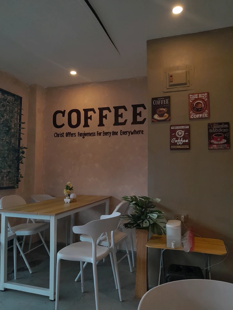 GIF uploaded by Elaiza Jane