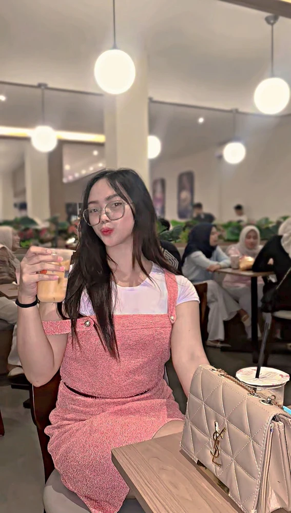 GIF diunggah oleh Reres