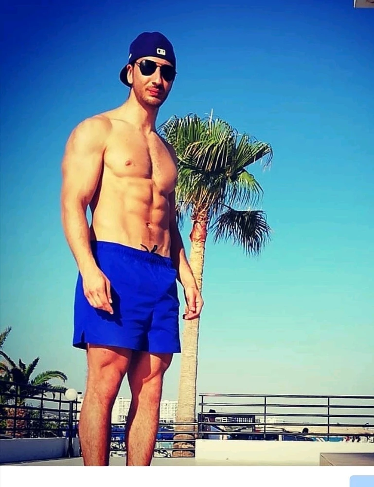 GIF uploaded by Fotis