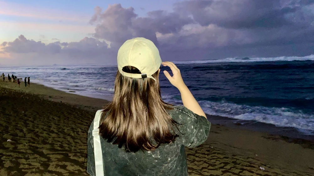 GIF uploaded by Lana