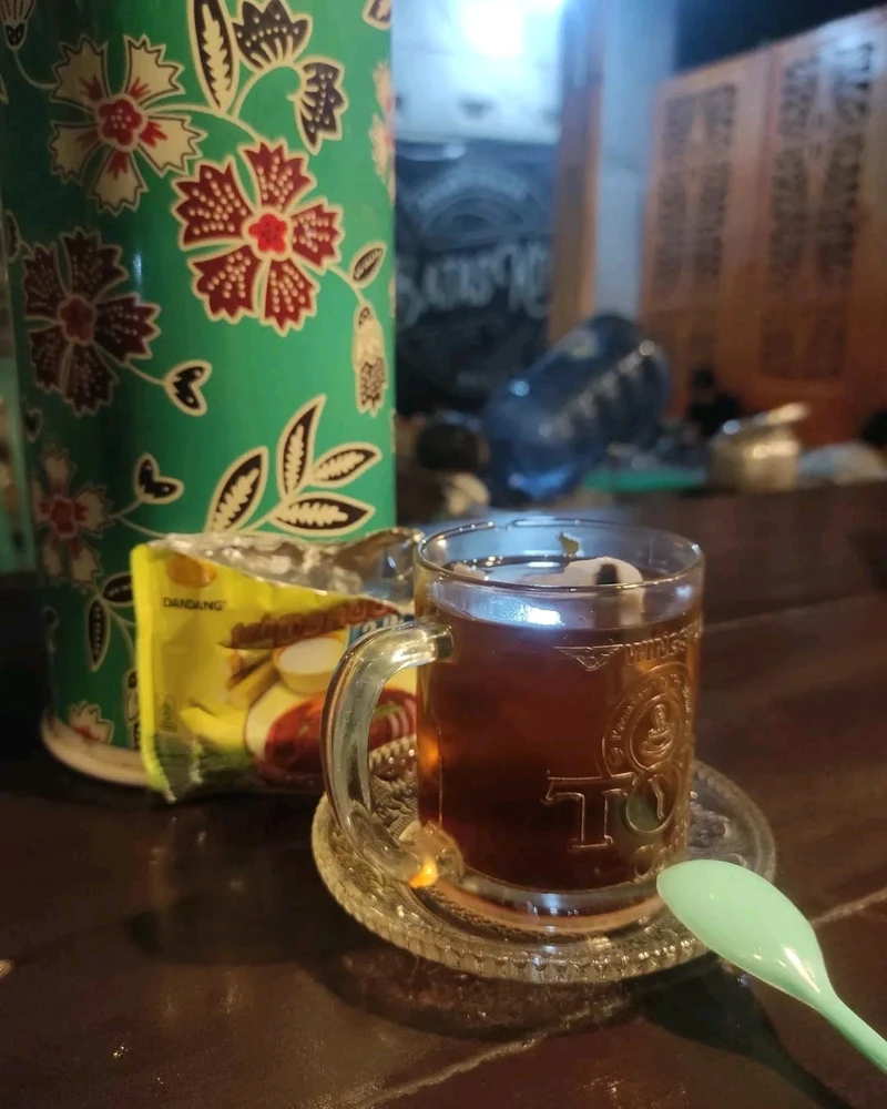 GIF diunggah oleh Ego