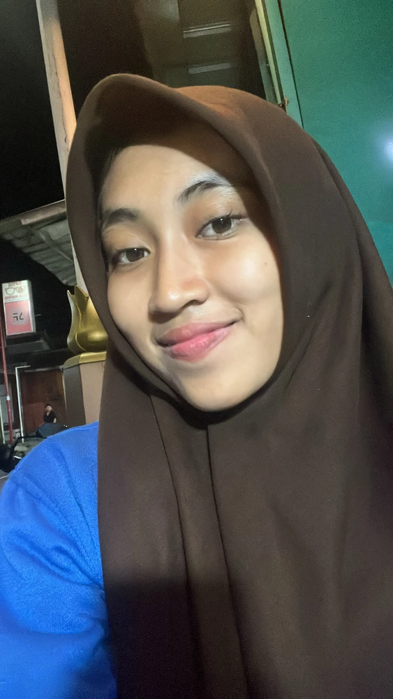 GIF uploaded by Aurin
