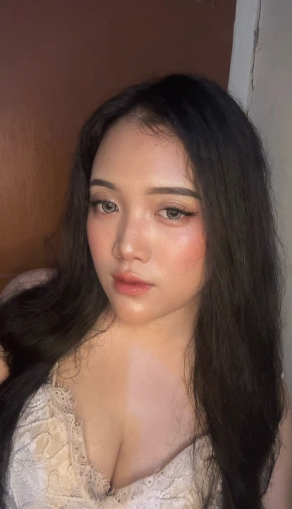 GIF uploaded by Khairunisa