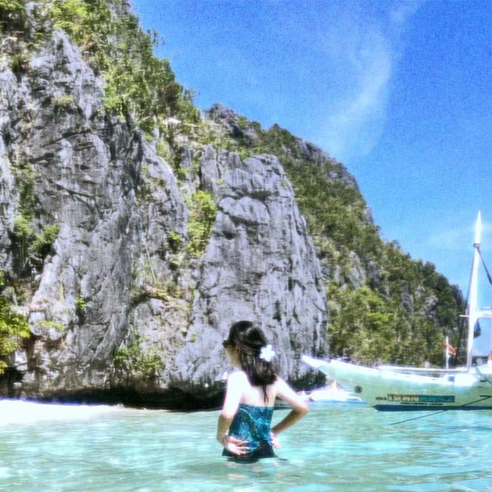 GIF uploaded by Reya