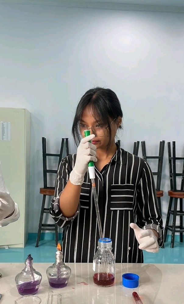 GIF uploaded by Ghita