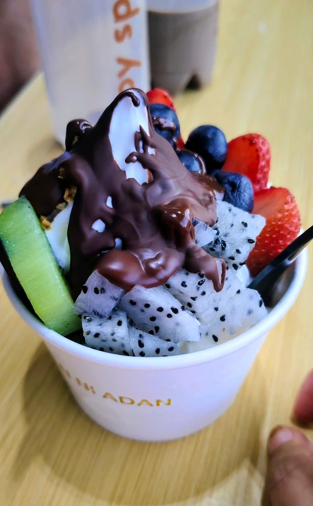 GIF uploaded by Liza