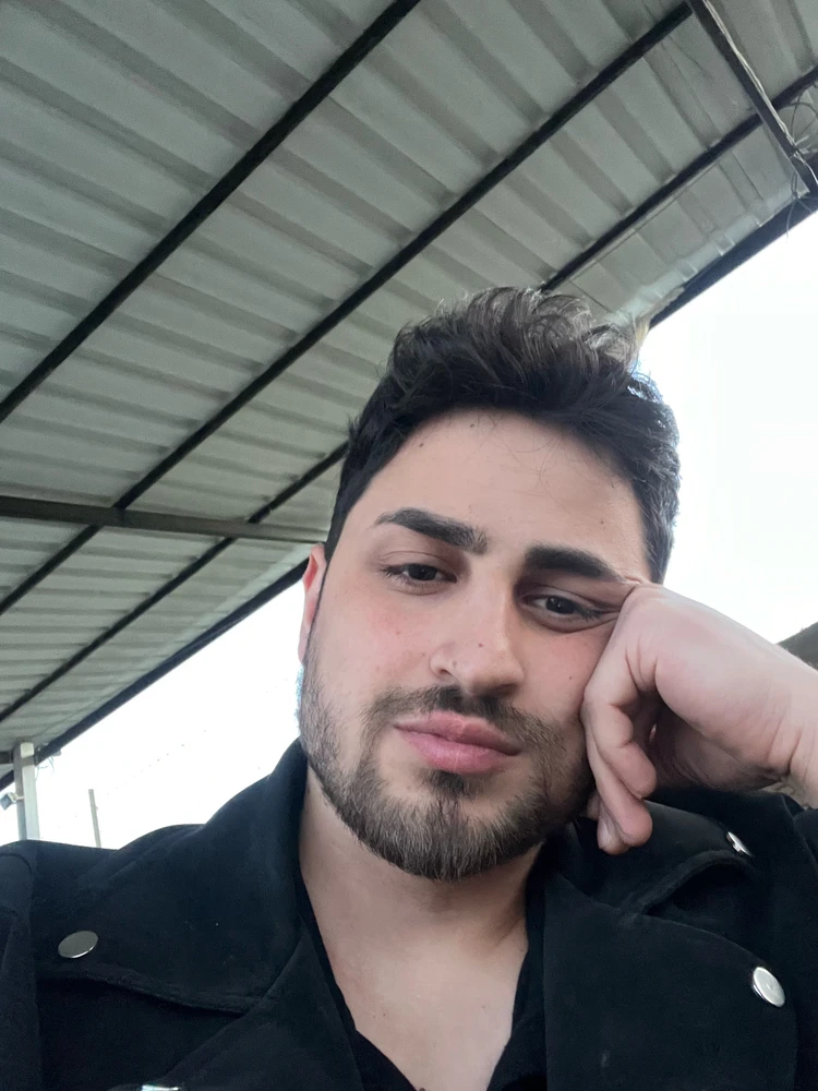 Burak tarafından yüklenen GIF