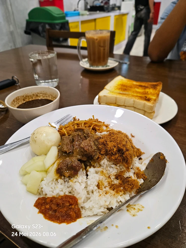 GIF diunggah oleh Jani