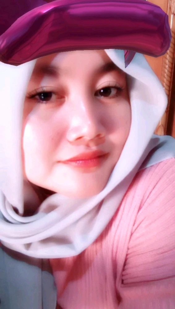 GIF uploaded by Anisa