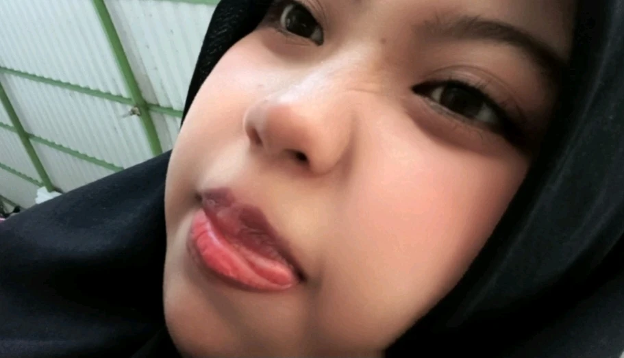 GIF uploaded by Eva