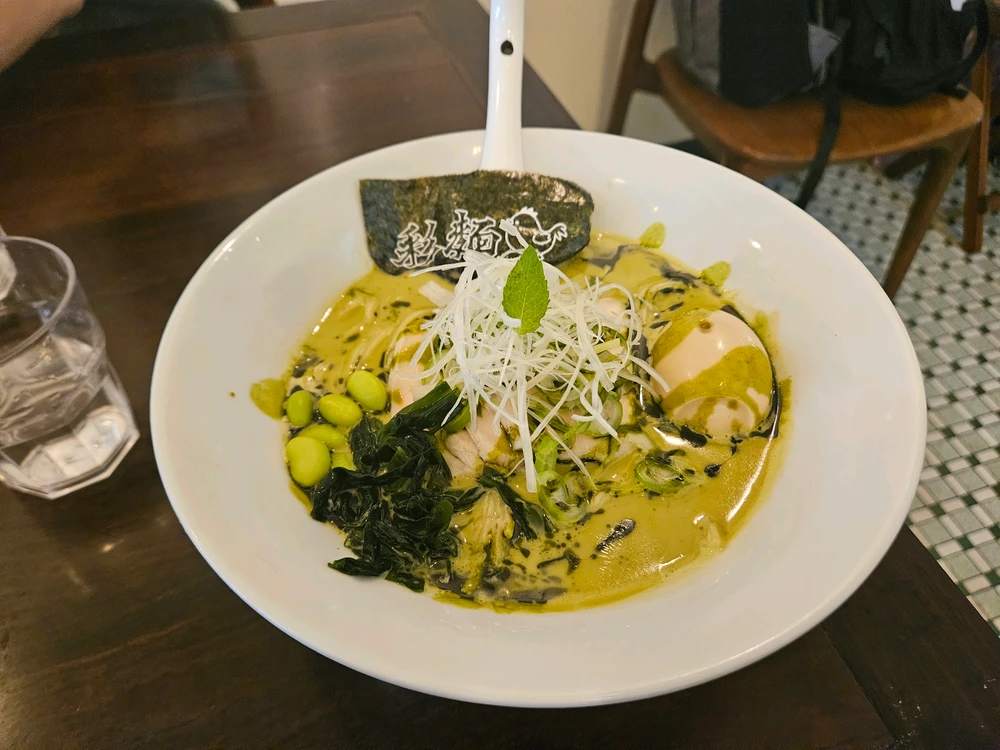 GIF uploaded by Alvin
