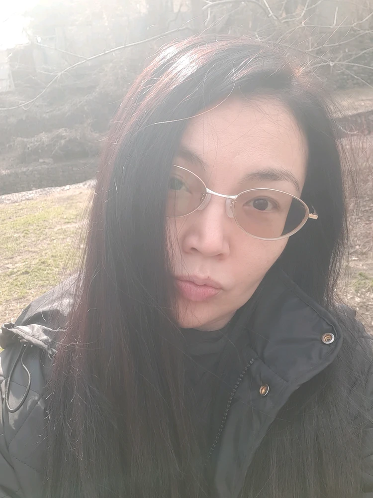 GIF uploaded by Zhanna