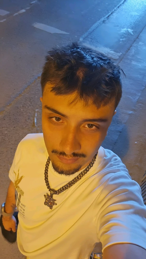 Denizzz tarafından yüklenen GIF