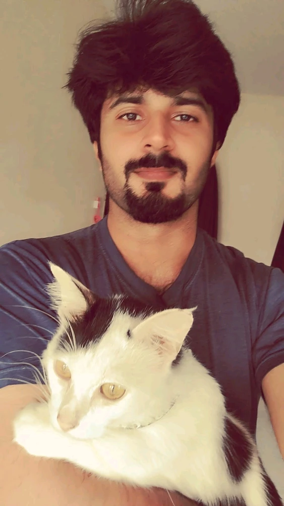 GIF uploaded by Diren