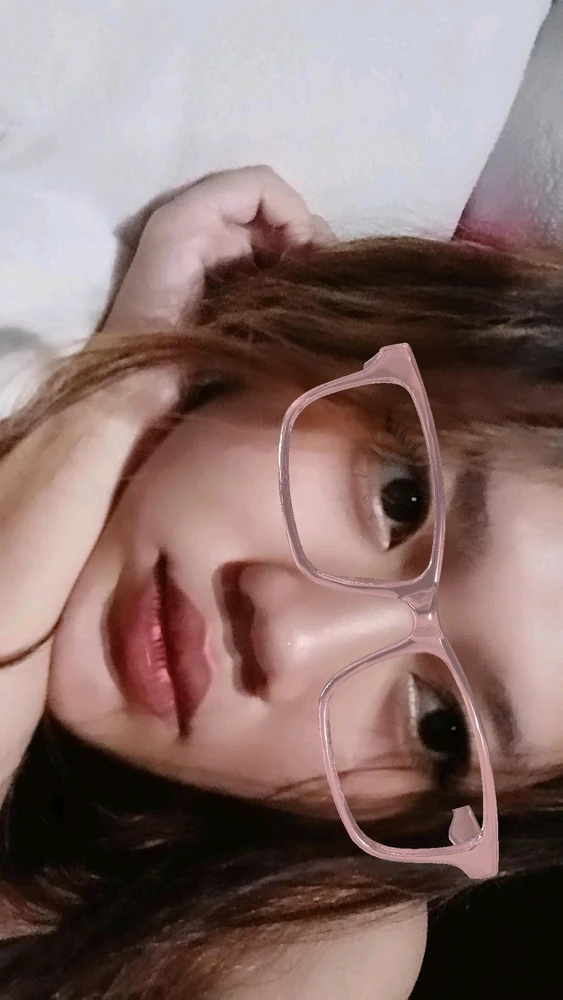 GIF uploaded by Nura