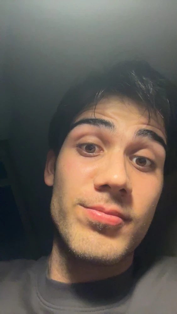 GIF uploaded by Y