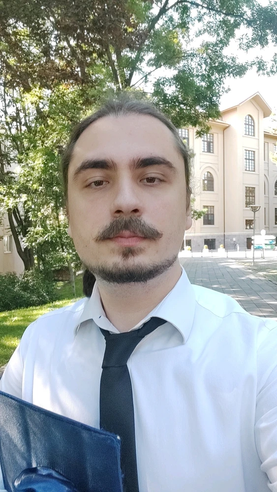 GIF uploaded by Yavuz