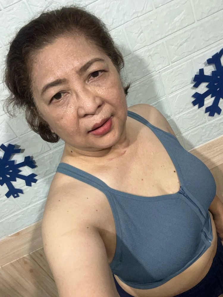 GIF uploaded by Ivy