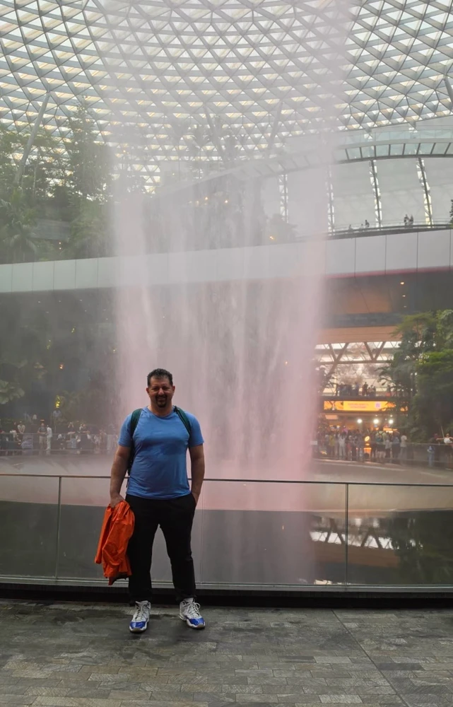 GIF gi-upload ni Matt