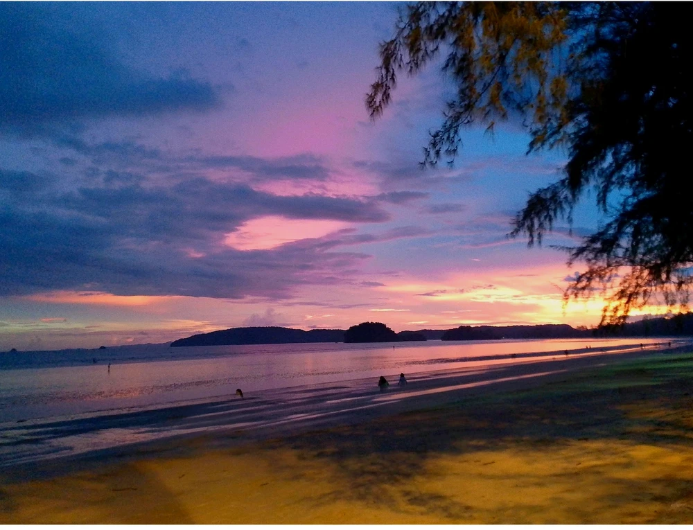 GIF uploaded by Love