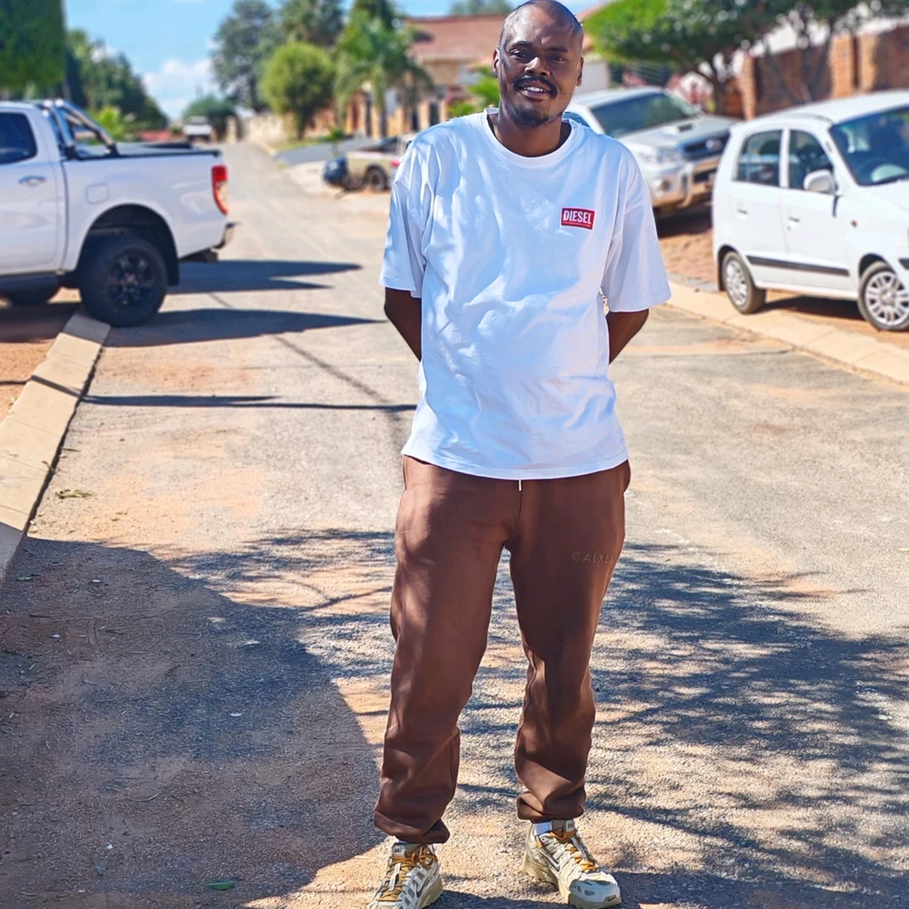 GIF uploaded by Sfiso Mzwezi