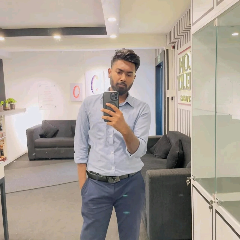 Shan আপলোড করা GIF