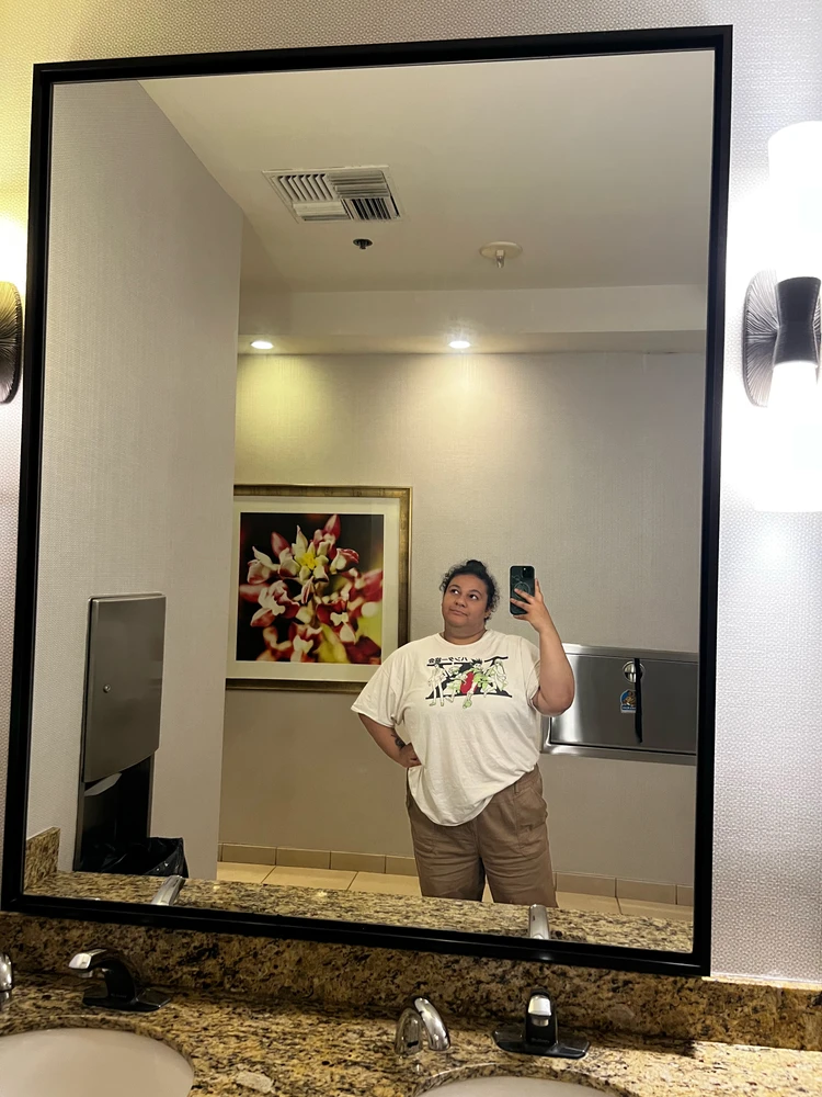 this hotel bathroom was crazy! ok arlington tx i see you