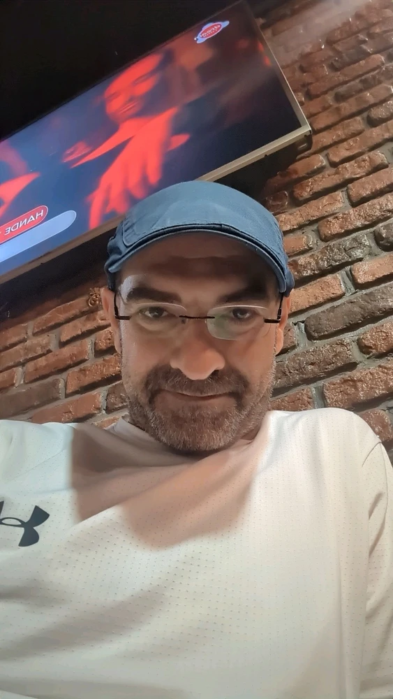 GIF uploaded by Samoo