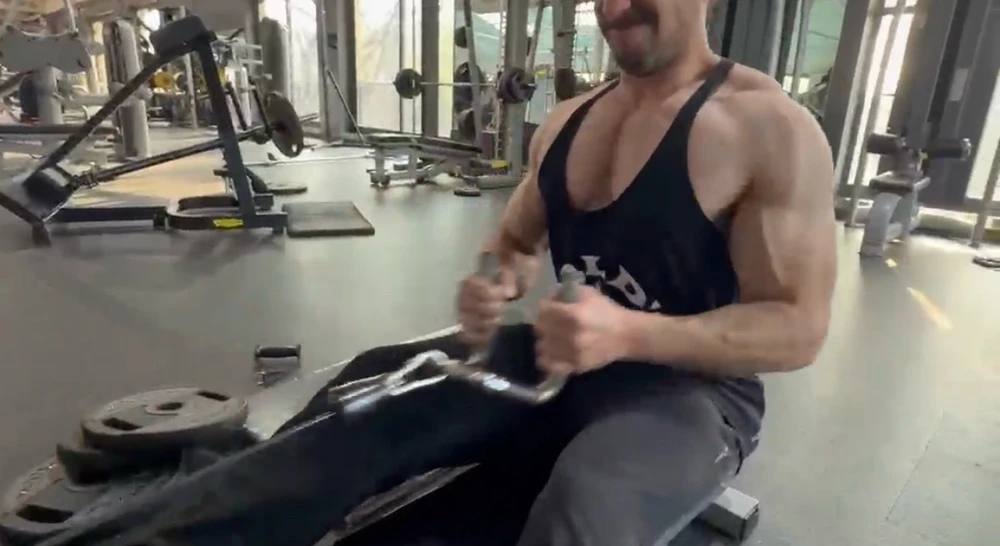 GIF eropgeluede vum Schalk