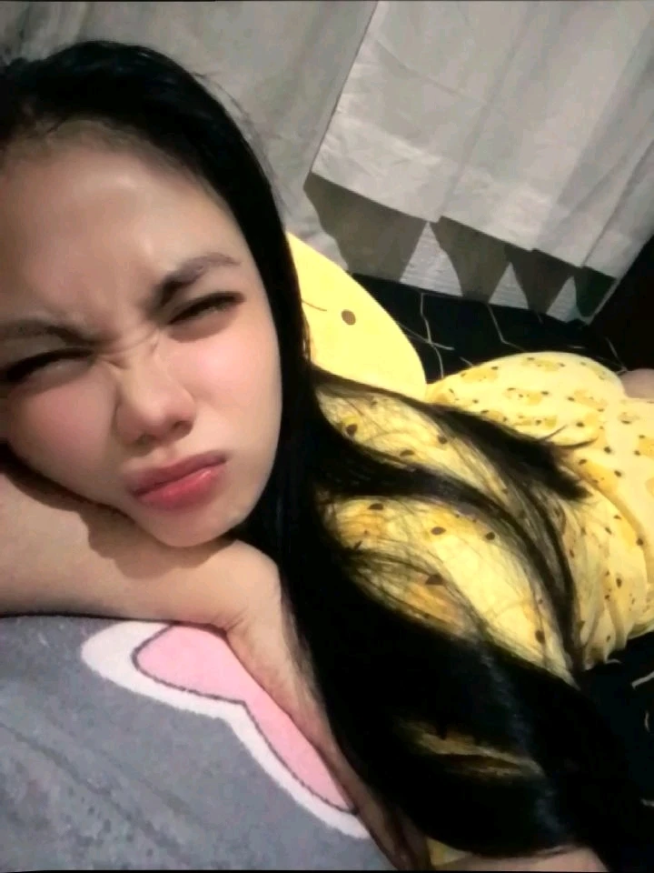 GIF naložil Yessa 🐱🍓