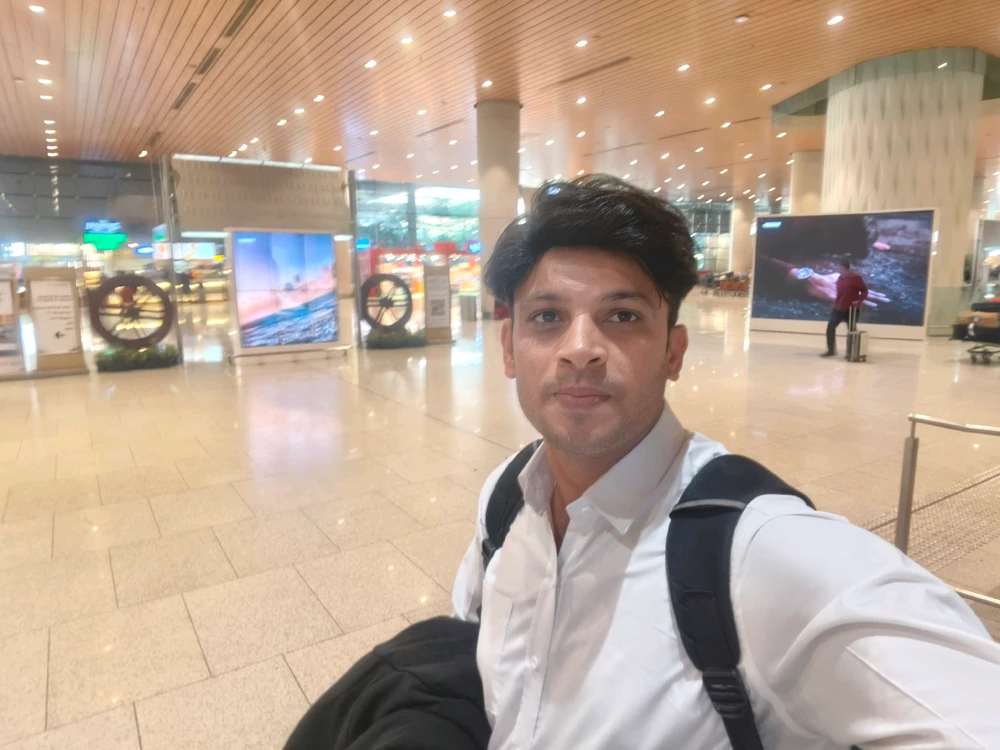 GIF napetrak'i Rajesh Roy