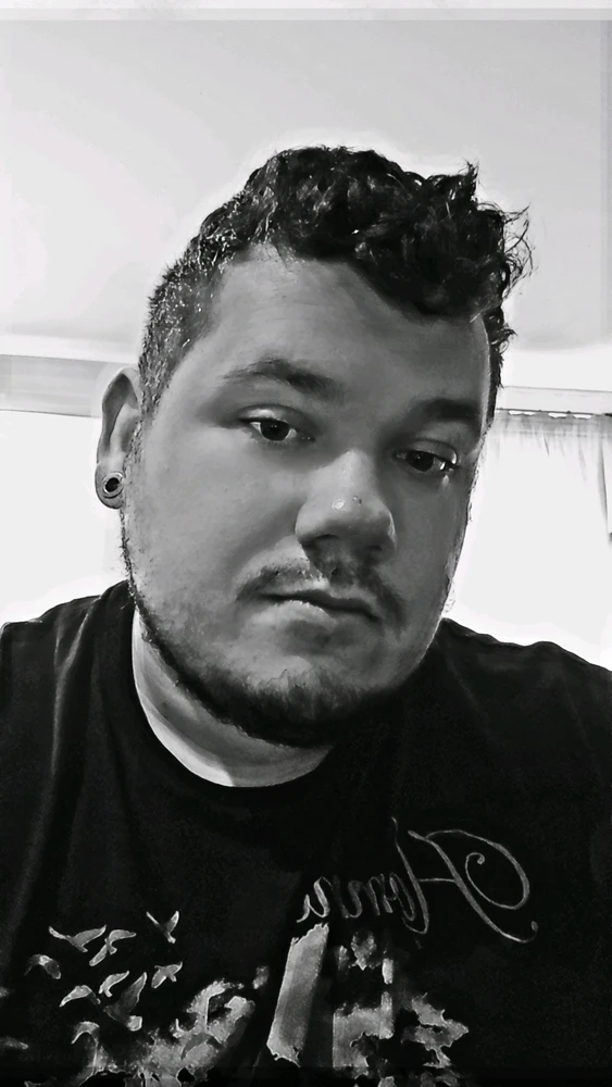 GIF caricata da Cameron-Jay Daniels