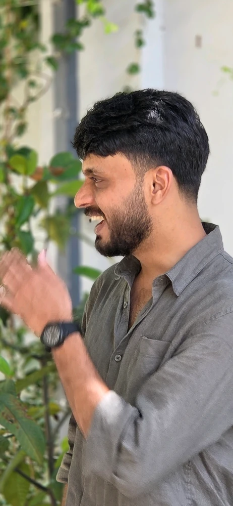 Farhan байршуулсан GIF