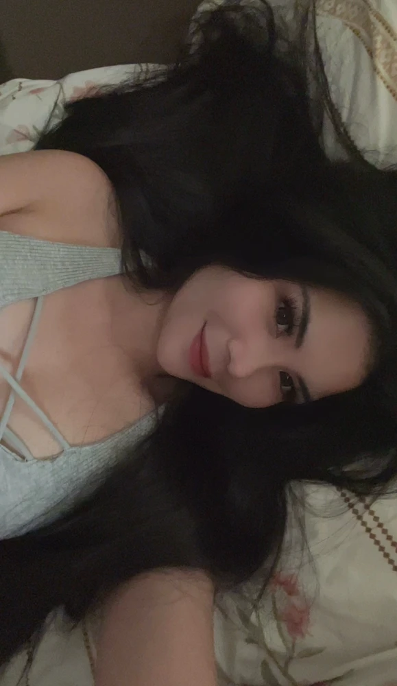 GIF uploaded by Y u n a