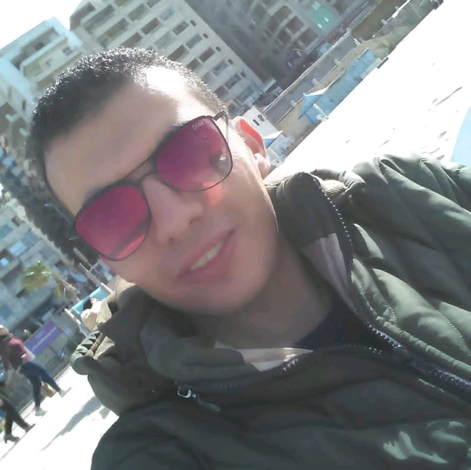 GIF uploaded by Memo