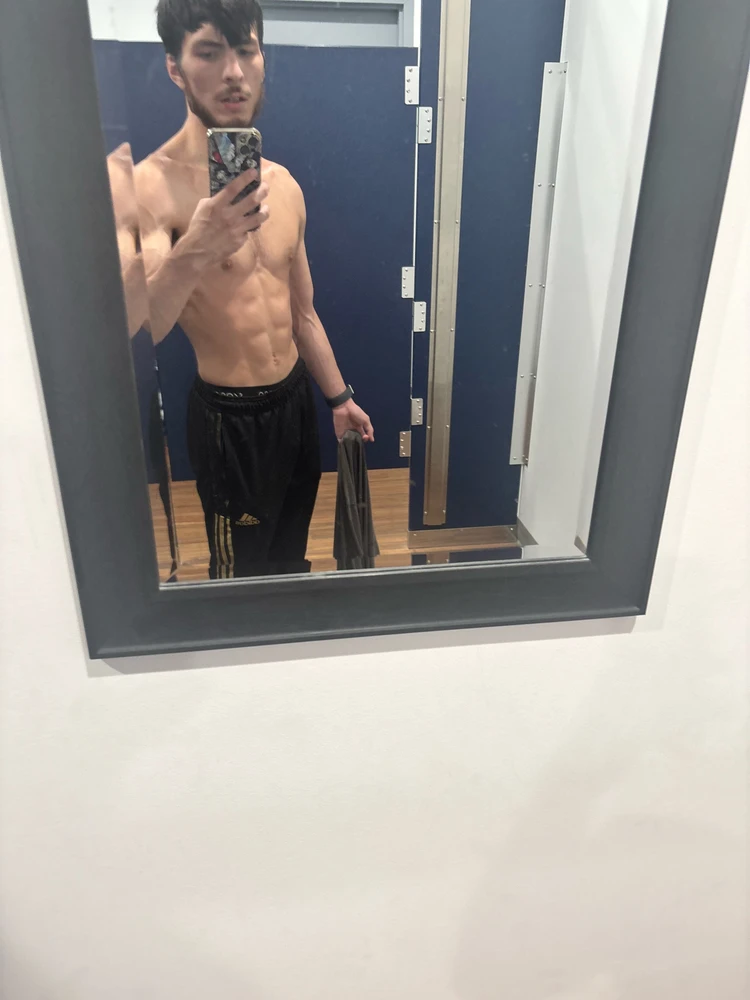 Samuel йөкләгән GIF