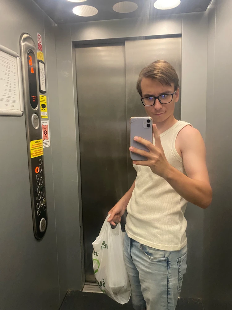 Sliko je naložil kiosek