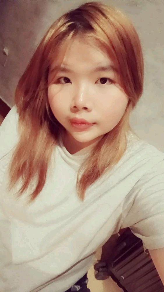 GIF uploaded by Minami Zume