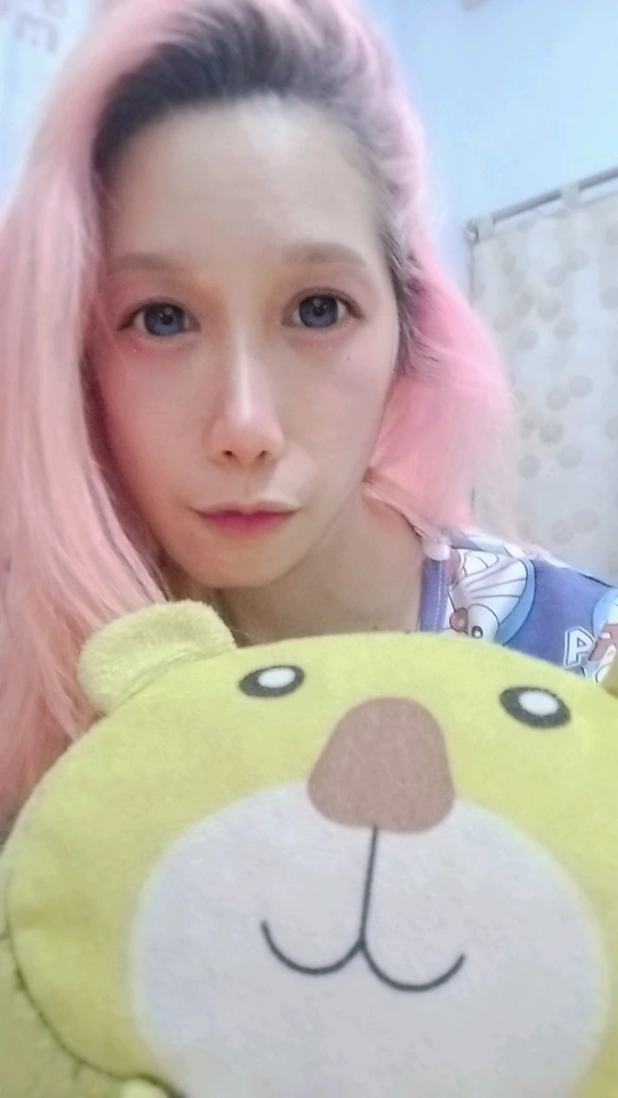 בילד ארויפגעלאדן דורך Pokemongirl