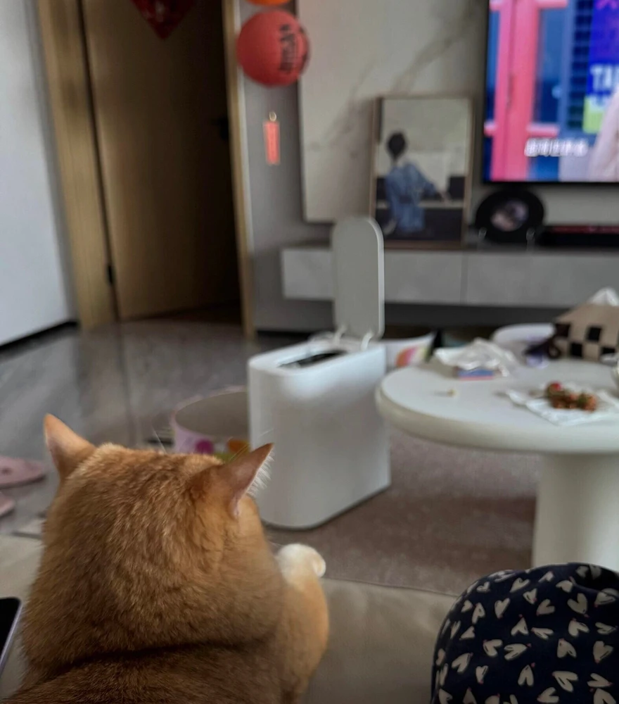 GIF uploaded by Anna