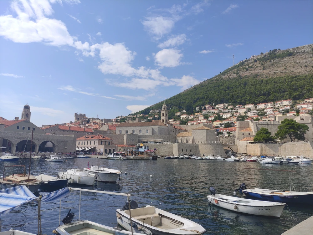 GIF uploaded by Jurica