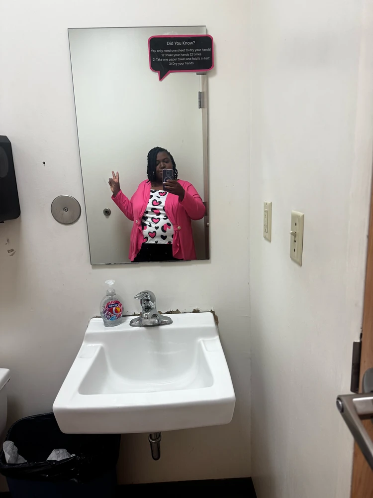GIF uploaded by LaGloria