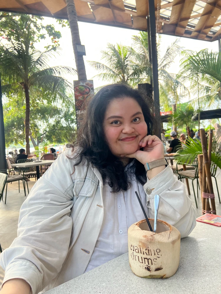 GIF uploaded by Ratu