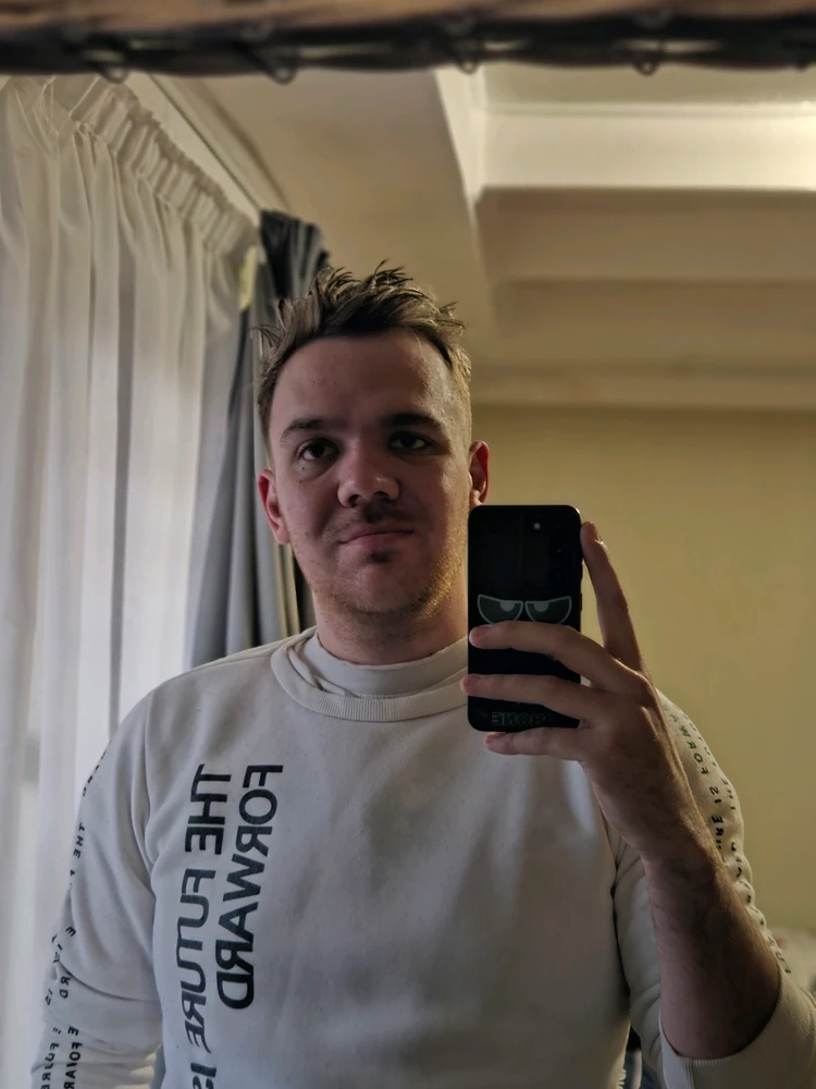 GIF uploaded by Erick