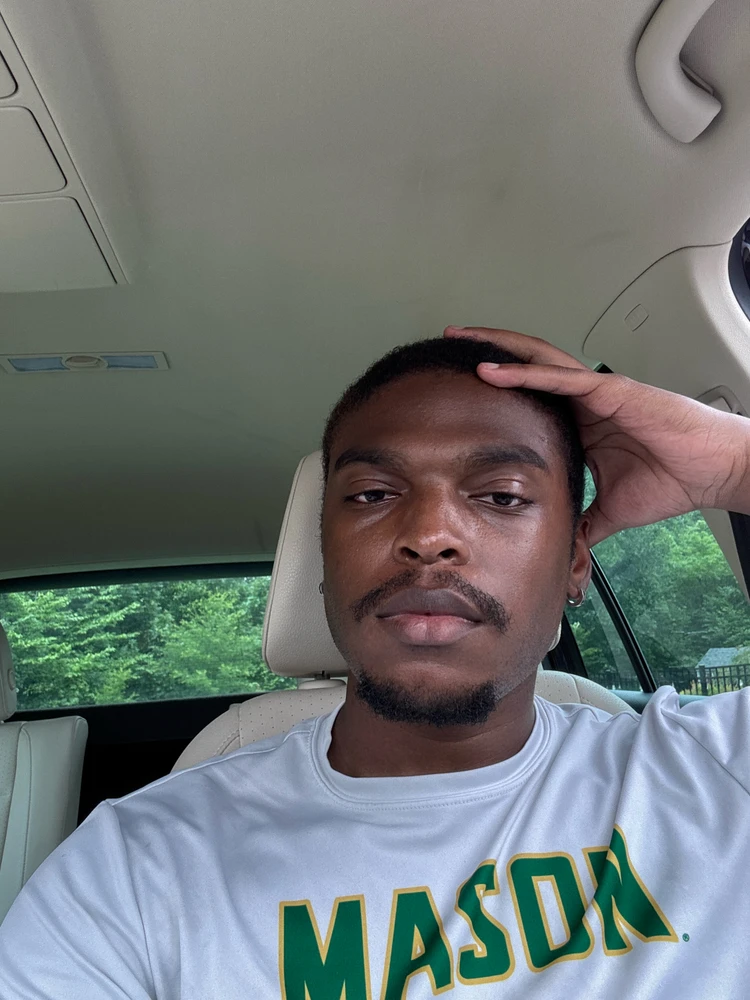 GIF uploaded by Tre'Veon