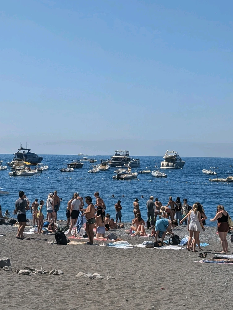 GIF uploaded by Aviv