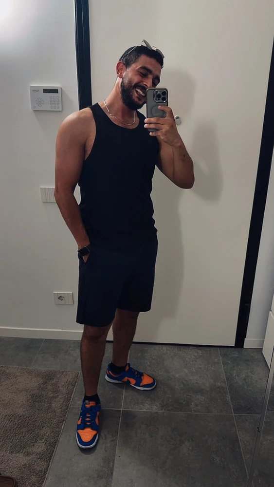 GIF eropgeluede vum Hadi