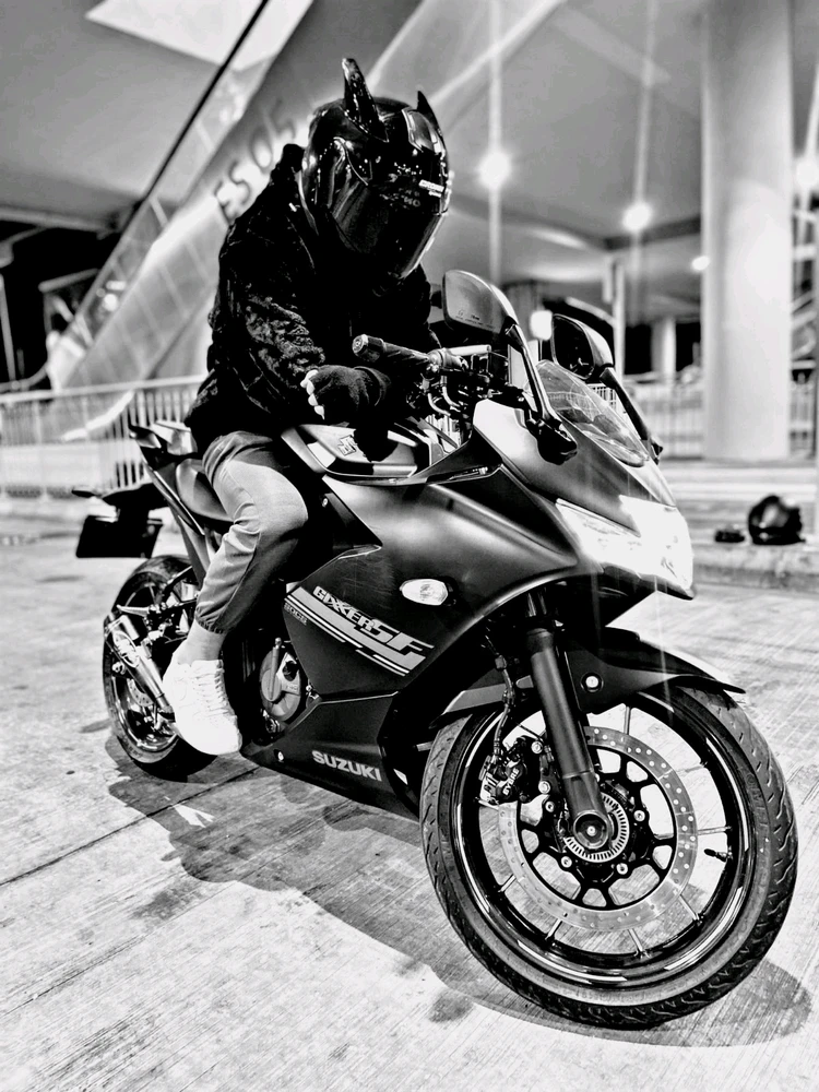 GIF uploaded by Zaatar