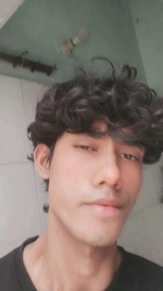 Pandav Kumar erabiltzaileak igotako GIFa
